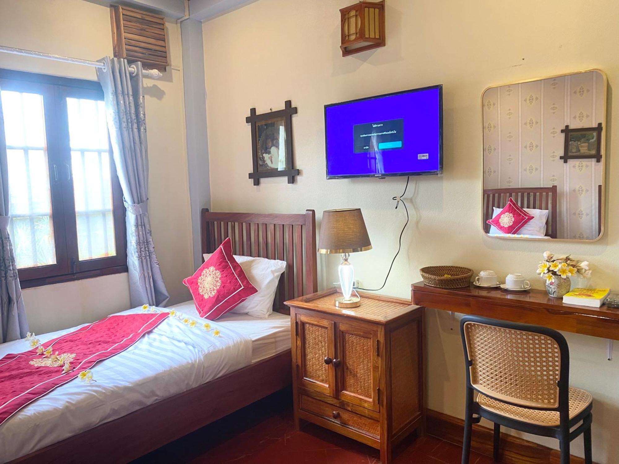 Golden Sun Boutique Hotel Luang Prabang Exterior foto
