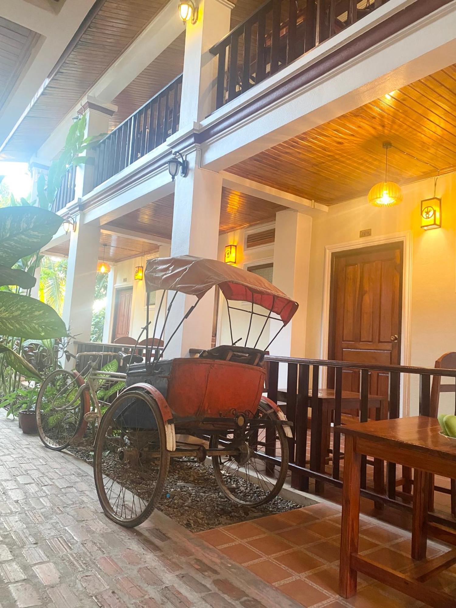 Golden Sun Boutique Hotel Luang Prabang Exterior foto