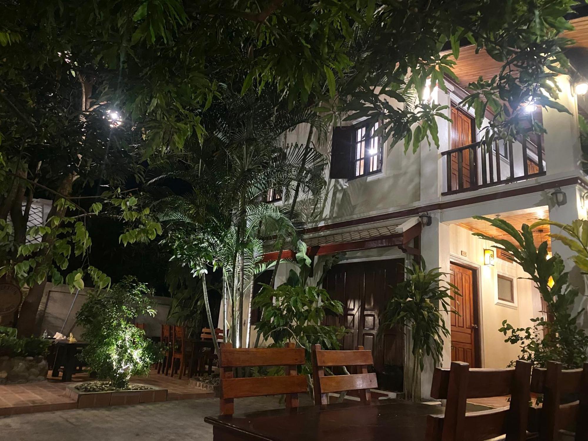 Golden Sun Boutique Hotel Luang Prabang Exterior foto