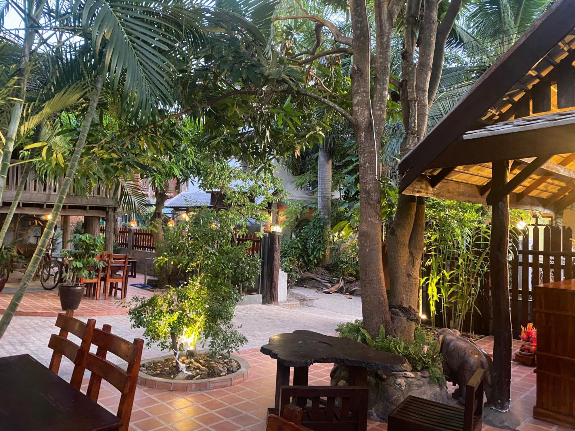 Golden Sun Boutique Hotel Luang Prabang Exterior foto