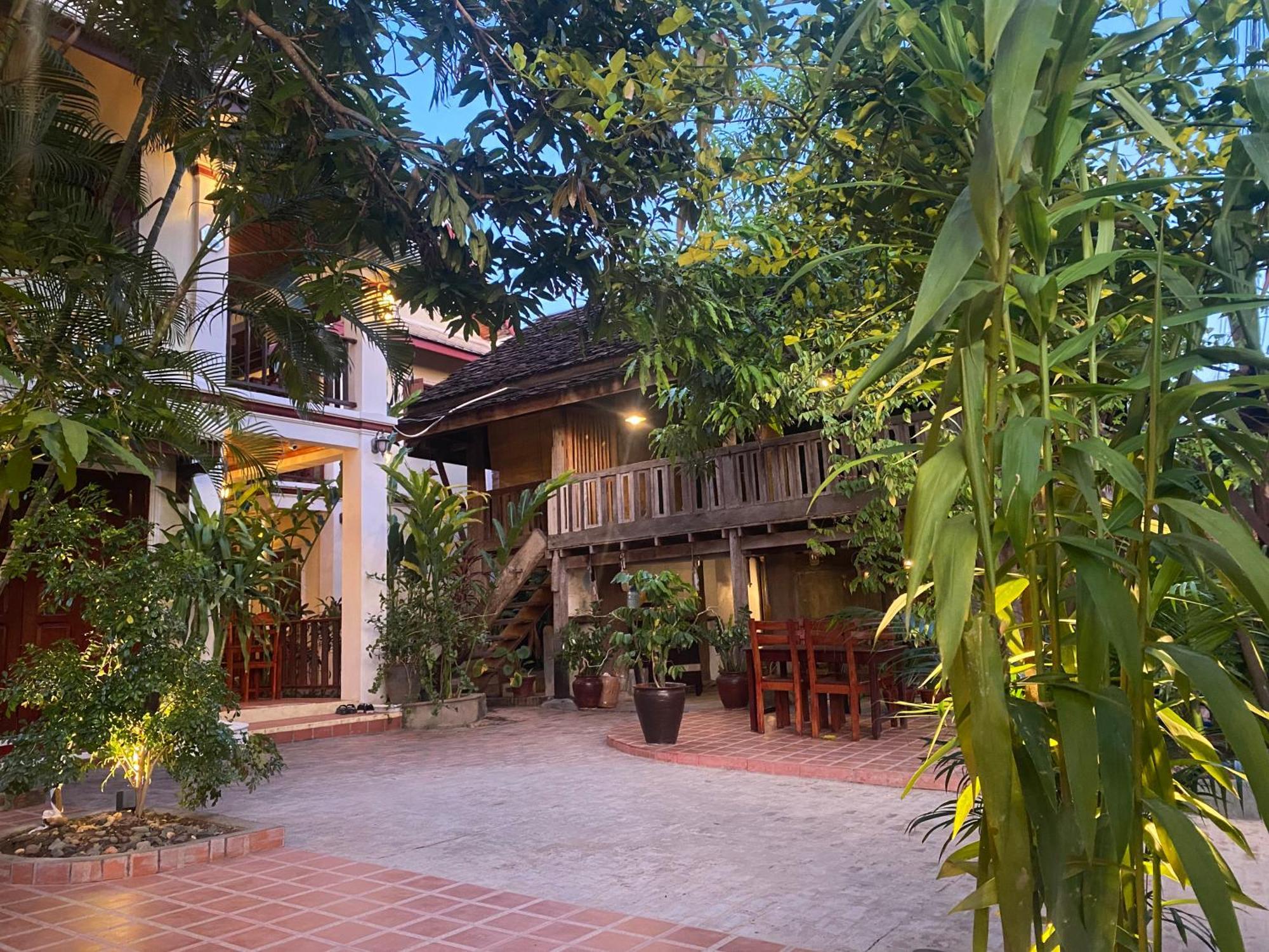 Golden Sun Boutique Hotel Luang Prabang Exterior foto